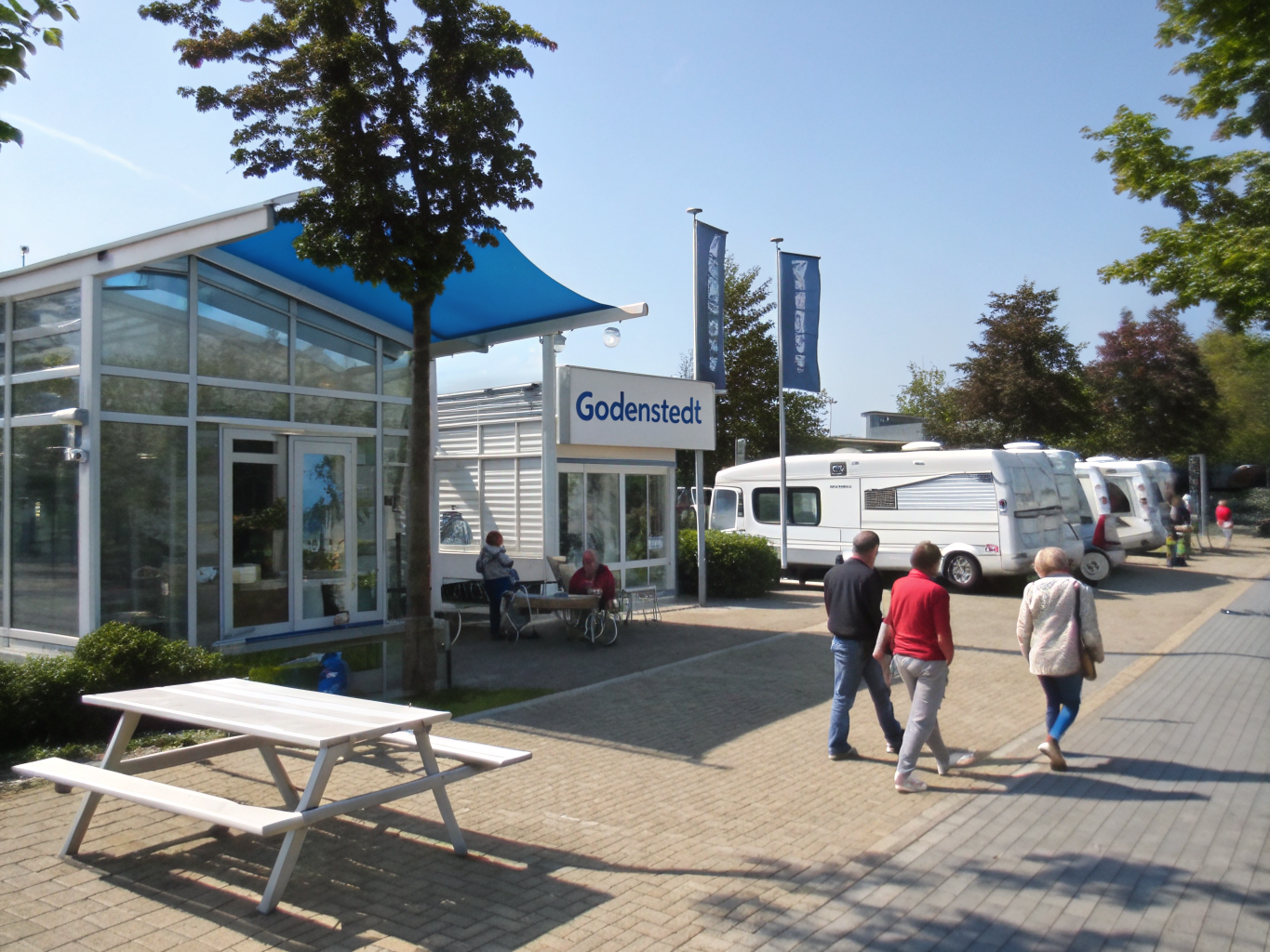 Instalações e receção da Caravanas Costa Azul em Setúbal
